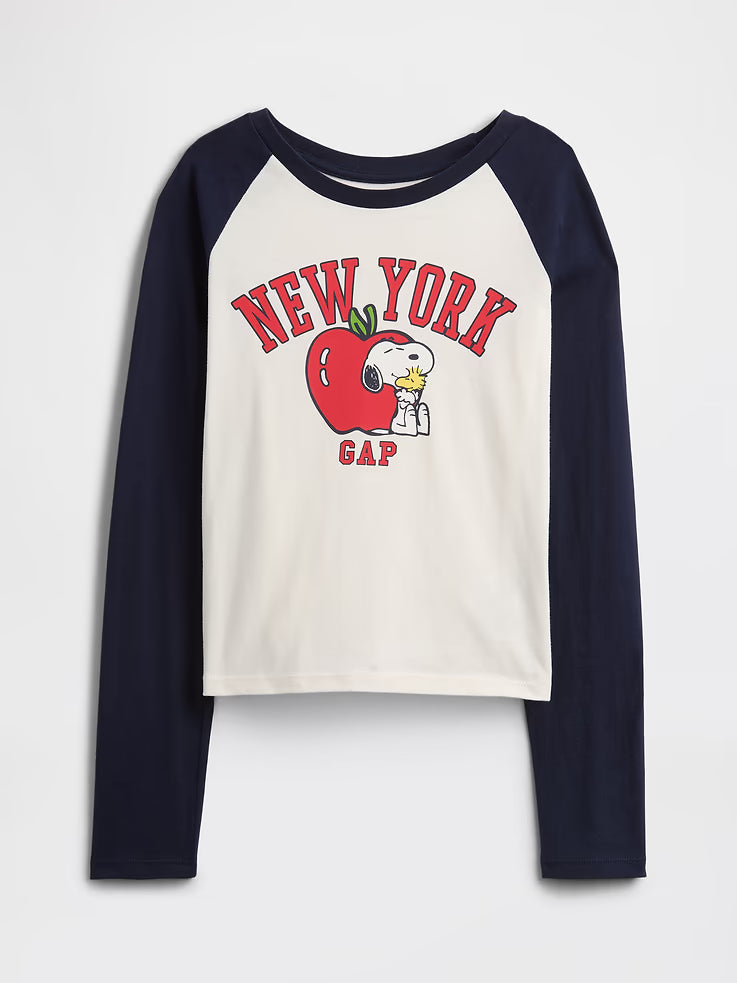 GapKids Peanuts Graphic T-Shirt